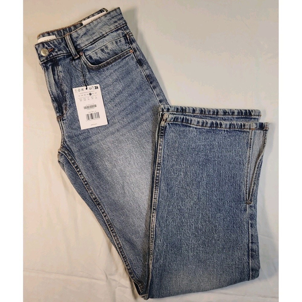 NWT Bershka Jeans Women Size 8  31x30 Blue Denim Light Wash Wide Leg Split Flare